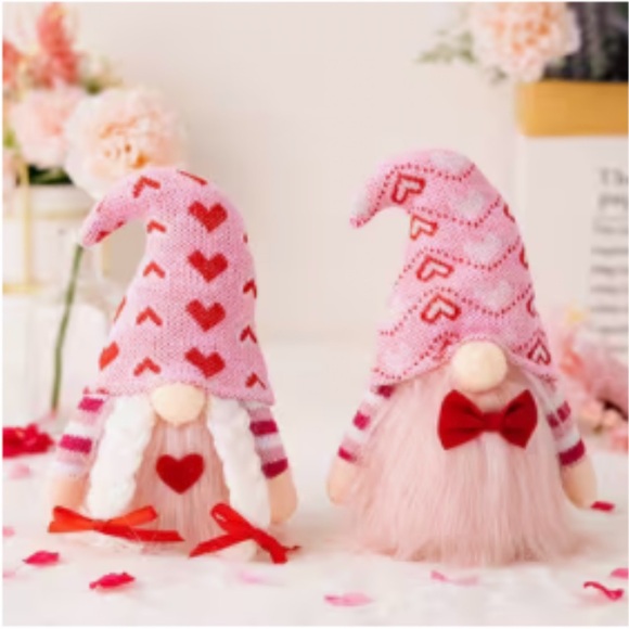 other Other - Valentine’s Day gnome couple